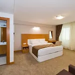 فندق مبيت وإفطار Mien W اسطنبول