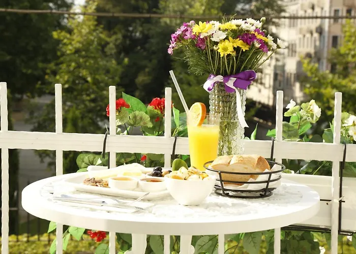 Mien W Frühstückspension 4*